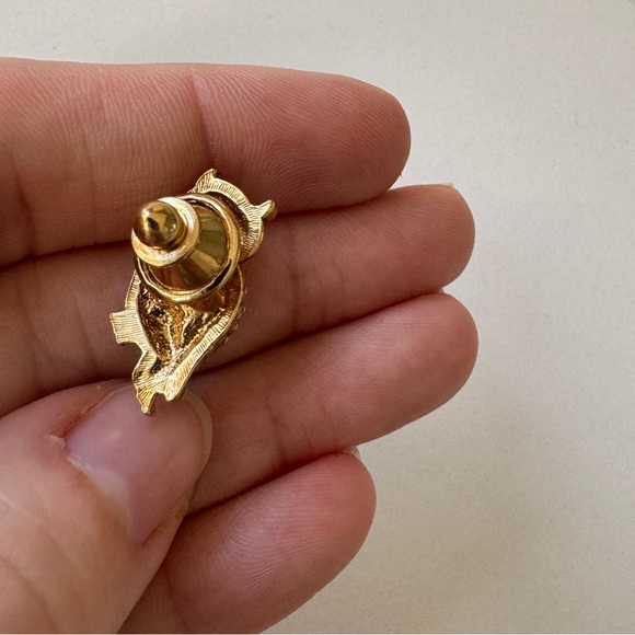 Vintage Avon Pin Bundle – Set of 4 | $25 for the Lot - Picture 9 of 9